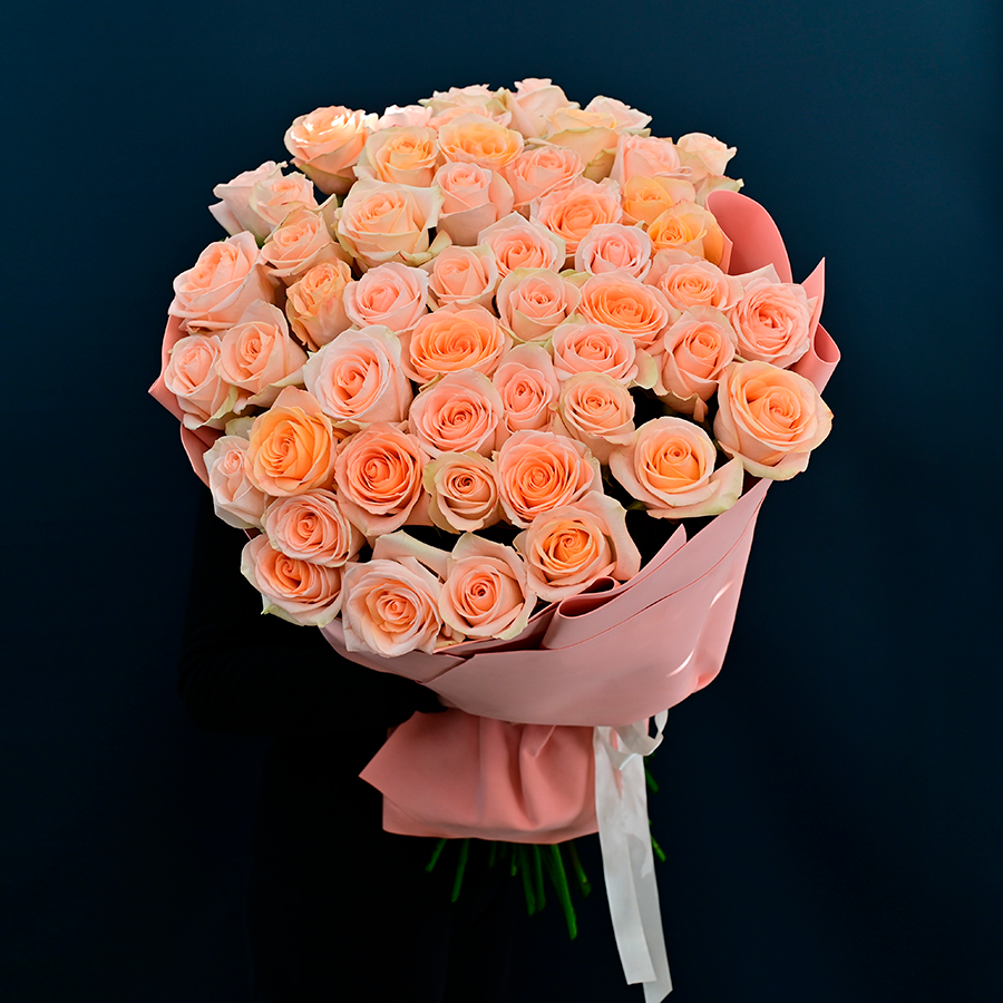 Букет роз сорта "Тиффани"